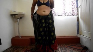 Bhabhi  Wear Saree in Home