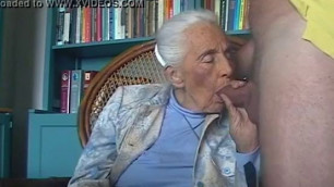 92-years old granny sucking grandson cock.FLV