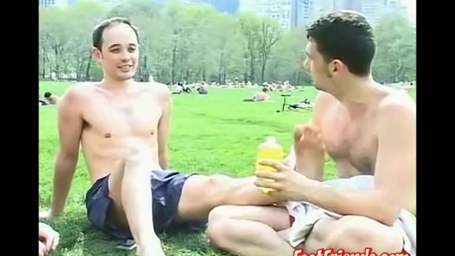 Sporty homos feet oiled up and tickled by his friends Porn Videos