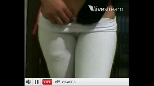 twitcam &commat;bruuninha100